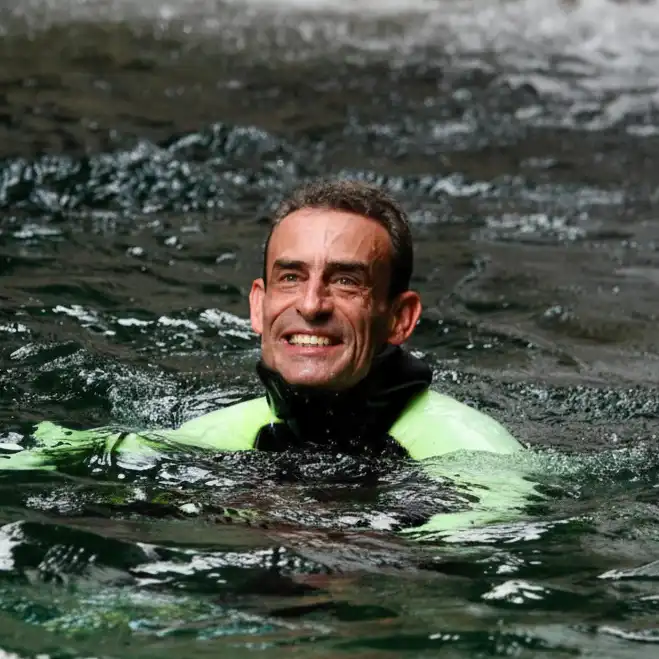 Carlos Ascensao, votre guide de Canyoning souriant en Corse